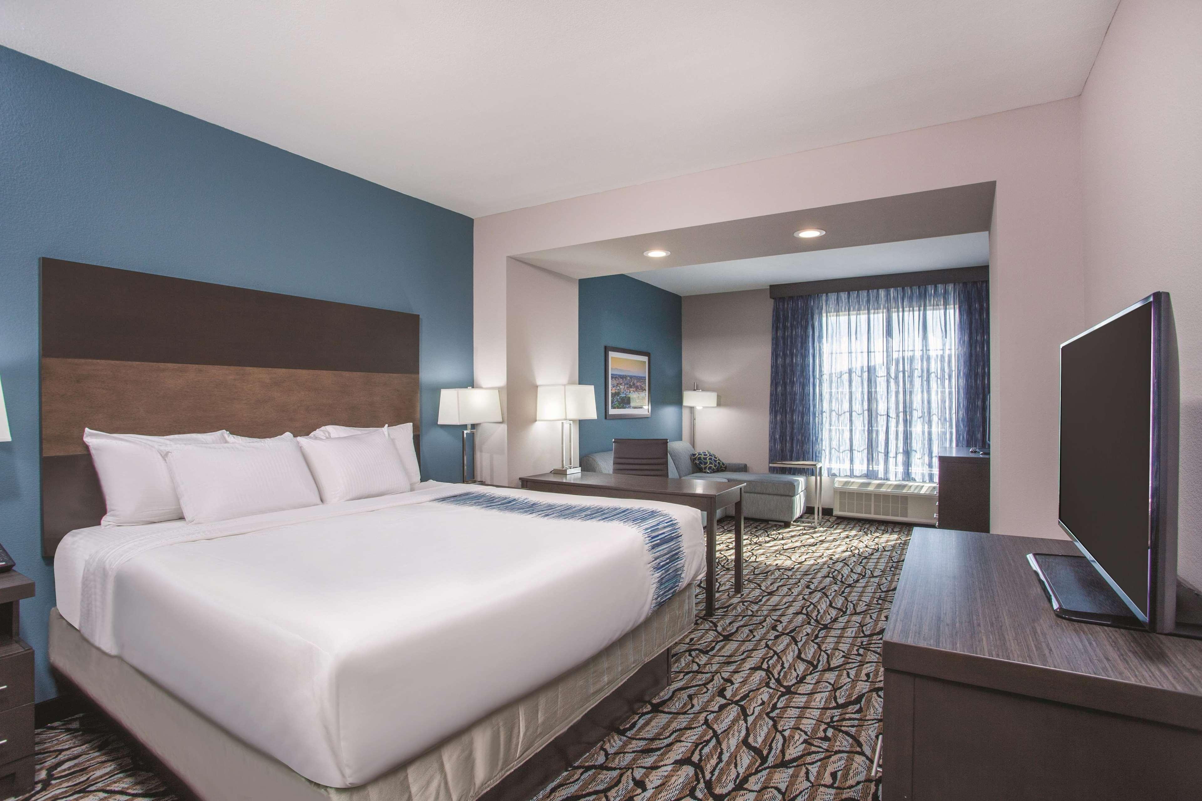 La Quinta By Wyndham Hotel