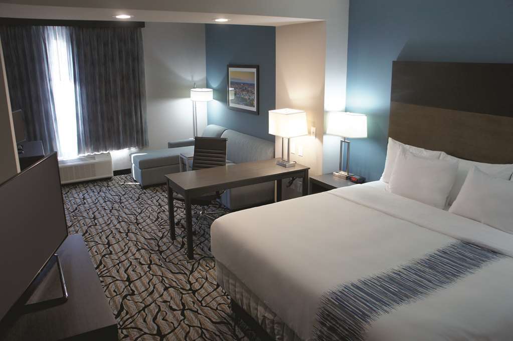Hotel La Quinta By Wyndham 3*